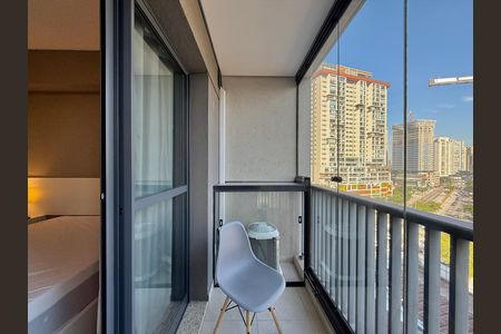 Studio para alugar com 28m², 1 quarto e sem vaga Studio para alugar com 28m², 1 quarto e sem vagaSacada do Studio