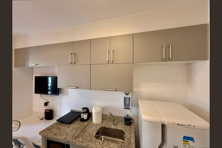 Studio para alugar com 28m², 1 quarto e sem vaga Studio para alugar com 28m², 1 quarto e sem vagaCozinha