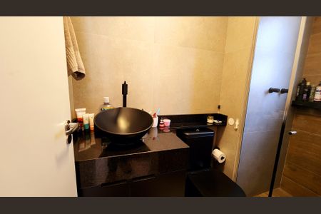 Apartamento à venda com 66m², 2 quartos e 1 vagaBanheiro da Suíte