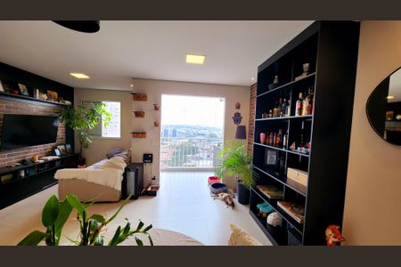 Apartamento à venda com 66m², 2 quartos e 1 vagaSala