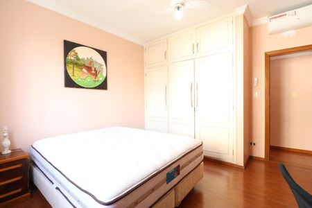 Apartamento à venda com 120m², 3 quartos e 1 vagaQuarto 2