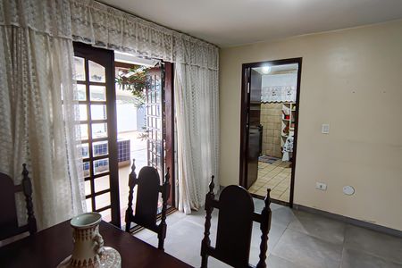 Casa de condomínio à venda com 233m², 5 quartos e 2 vagascopa