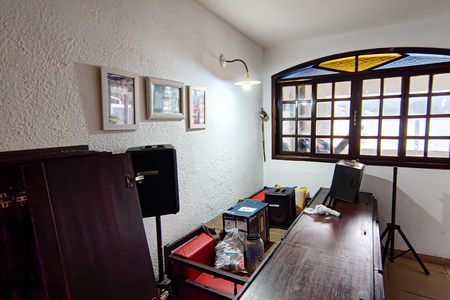 Casa de condomínio à venda com 233m², 5 quartos e 2 vagasescritorio