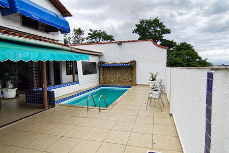 Casa de condomínio à venda com 233m², 5 quartos e 2 vagasarea de lazer