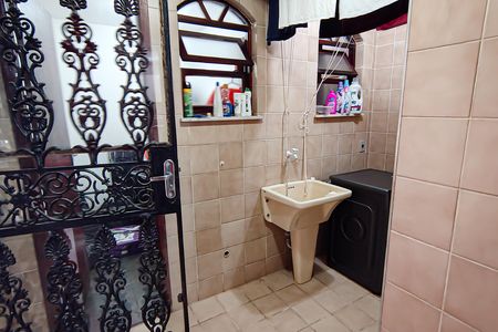 Casa de condomínio à venda com 233m², 5 quartos e 2 vagaslavanderia