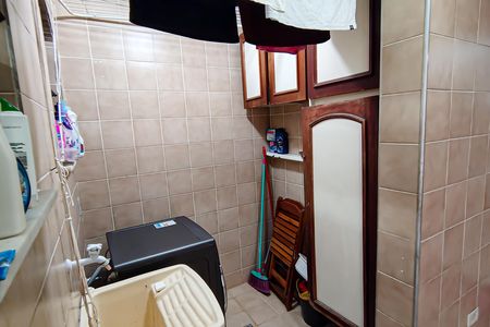 Casa de condomínio à venda com 233m², 5 quartos e 2 vagaslavanderia