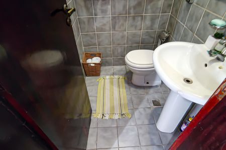 Casa de condomínio à venda com 233m², 5 quartos e 2 vagaslavabo