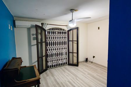 Casa de condomínio à venda com 233m², 5 quartos e 2 vagasquarto 1 suite