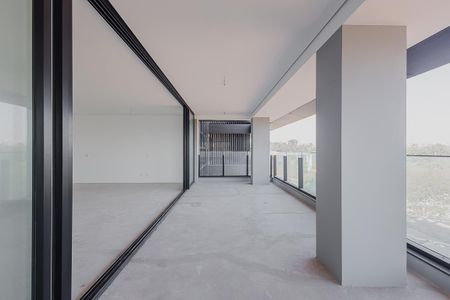 Apartamento à venda com 231m², 3 quartos e 4 vagasVaranda