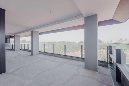 Apartamento à venda com 231m², 3 quartos e 4 vagasVaranda