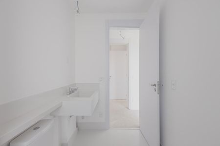 Apartamento à venda com 231m², 3 quartos e 4 vagasBanheiro da Suíte