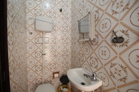 Casa à venda com 260m², 5 quartos e 3 vagasBanheiro de Serviço