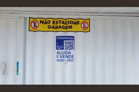 Casa à venda com 260m², 5 quartos e 3 vagas Casa à venda com 260m², 5 quartos e 3 vagasPlaca