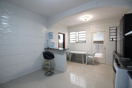 Casa à venda com 260m², 5 quartos e 3 vagasCozinha