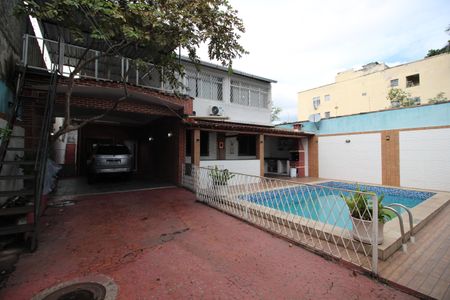 Casa à venda com 260m², 5 quartos e 3 vagasÁrea Externa