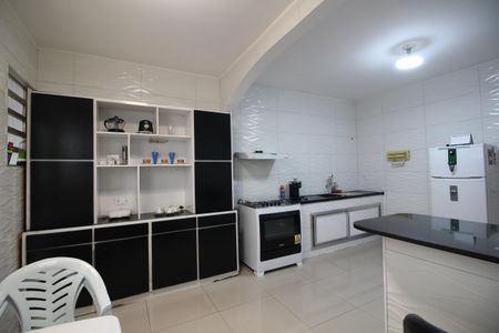 Casa à venda com 260m², 5 quartos e 3 vagasCozinha