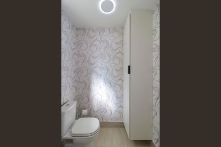 Studio para alugar com 25m², 0 quarto e sem vaga Studio para alugar com 25m², 0 quarto e sem vagaBanheiro