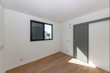 Apartamento à venda com 197m², 3 quartos e 2 vagasSuíte 2