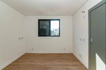 Apartamento à venda com 197m², 3 quartos e 2 vagasSuíte 2