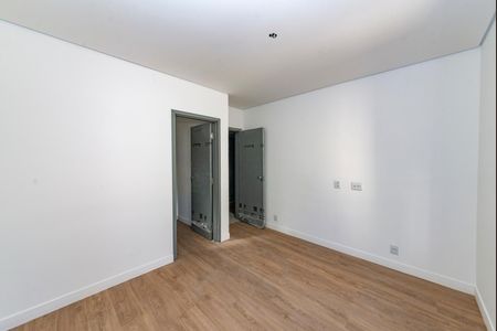 Apartamento à venda com 189m², 3 quartos e 2 vagasSuíte 1