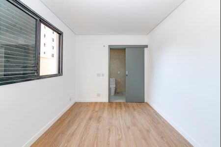 Apartamento à venda com 189m², 3 quartos e 2 vagasSuíte 2