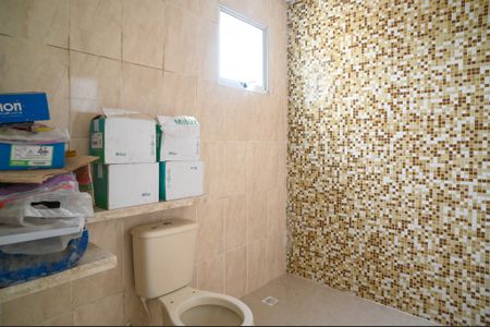 Casa à venda com 220m², 3 quartos e 4 vagasBanheiro Quarto 1 - Suite