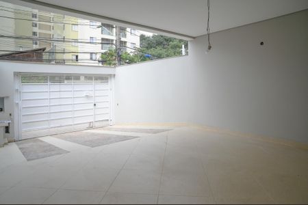 Casa à venda com 220m², 3 quartos e 4 vagasGaragem