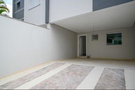 Casa à venda com 220m², 3 quartos e 4 vagasGaragem
