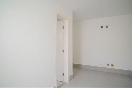 Casa à venda com 220m², 3 quartos e 4 vagasQuarto 3 - Suite