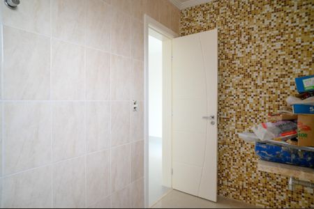 Casa à venda com 220m², 3 quartos e 4 vagasBanheiro Quarto 1 - Suite