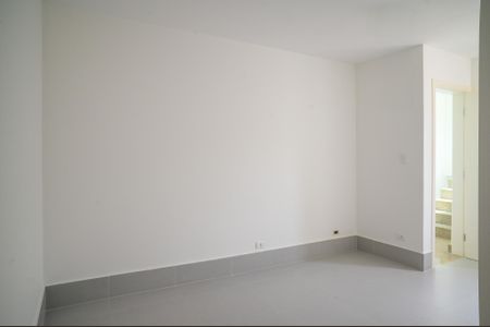 Casa à venda com 220m², 3 quartos e 4 vagasQuarto 3 - Suite