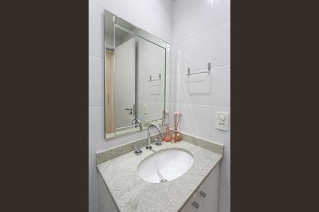 Apartamento à venda com 127m², 3 quartos e 2 vagas Apartamento à venda com 127m², 3 quartos e 2 vagasBanheiro da Suíte 1