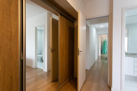 Apartamento à venda com 127m², 3 quartos e 2 vagas Apartamento à venda com 127m², 3 quartos e 2 vagasSuíte 2