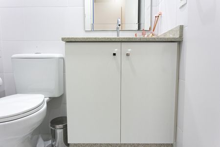 Apartamento à venda com 127m², 3 quartos e 2 vagas Apartamento à venda com 127m², 3 quartos e 2 vagasBanheiro da Suíte 1