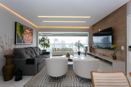 Apartamento à venda com 127m², 3 quartos e 2 vagas Apartamento à venda com 127m², 3 quartos e 2 vagasSala