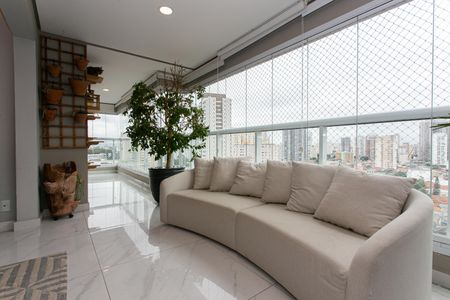 Apartamento à venda com 127m², 3 quartos e 2 vagas Apartamento à venda com 127m², 3 quartos e 2 vagasVaranda gourmet