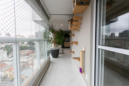 Apartamento à venda com 127m², 3 quartos e 2 vagas Apartamento à venda com 127m², 3 quartos e 2 vagasVaranda da Suíte 2