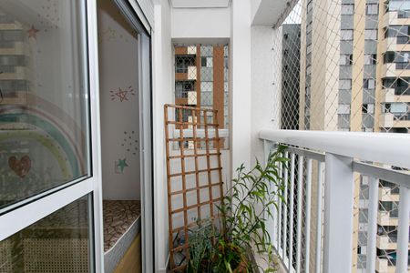 Apartamento à venda com 127m², 3 quartos e 2 vagas Apartamento à venda com 127m², 3 quartos e 2 vagasVaranda da Suíte 1