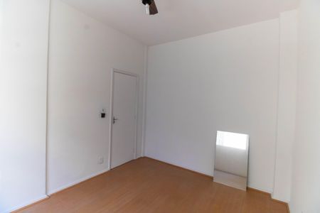 Apartamento à venda com 35m², 1 quarto e sem vagaSuíte