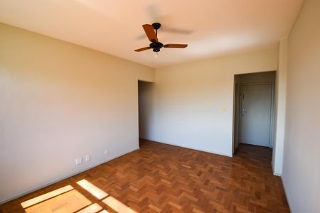 Apartamento à venda com 90m², 4 quartos e 1 vagaSala