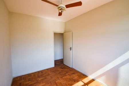 Apartamento à venda com 90m², 4 quartos e 1 vagaQuarto 2