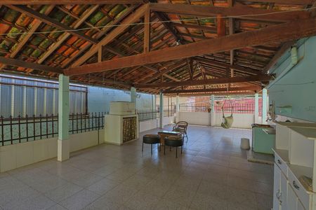 Casa à venda com 419m², 3 quartos e 4 vagasTerraço