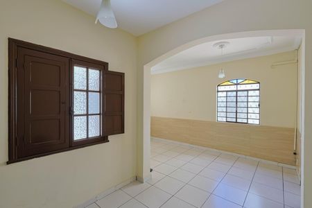 Casa à venda com 419m², 3 quartos e 4 vagasSala