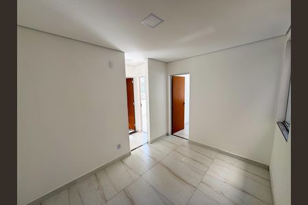 Apartamento para alugar com 39m², 2 quartos e 1 vaga Apartamento para alugar com 39m², 2 quartos e 1 vagaSala