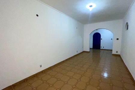 Casa à venda com 360m², 3 quartos e 3 vagasSala