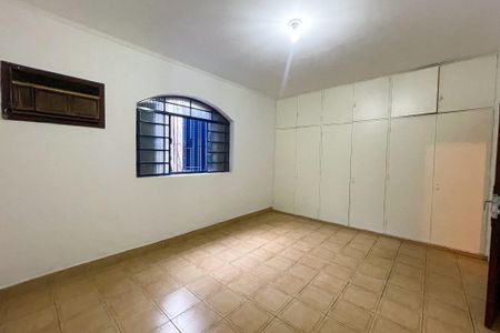 Casa à venda com 360m², 3 quartos e 3 vagasQuarto 2