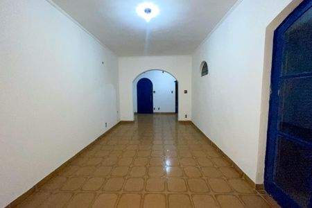 Casa à venda com 360m², 3 quartos e 3 vagasSala 