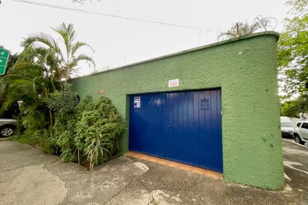 Casa à venda com 360m², 3 quartos e 3 vagasFachada