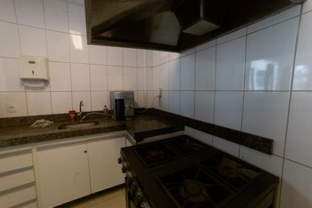Apartamento à venda com 108m², 3 quartos e 2 vagas Apartamento à venda com 108m², 3 quartos e 2 vagasÁrea comum - Cozinha salão de festas