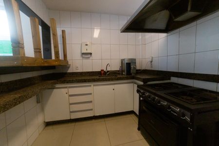 Apartamento à venda com 108m², 3 quartos e 2 vagas Apartamento à venda com 108m², 3 quartos e 2 vagasÁrea comum - Cozinha salão de festas